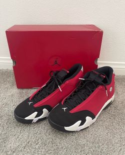 Air Jordan 14 Retro Men’s low-top sneaker in red, black, & white