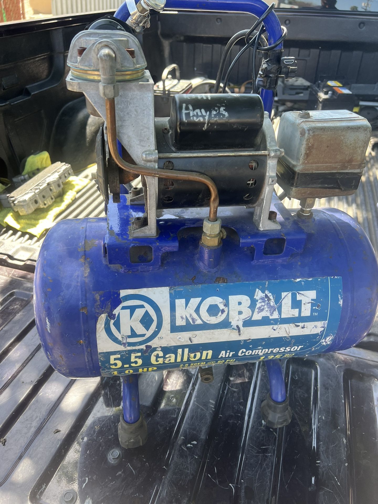 Kobalt air compressor 5.5 Gal Works Good 