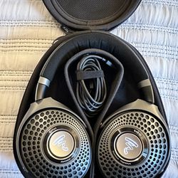 Focal Bathys HiFi Noise Cancelling Bluetooth Headphones 
