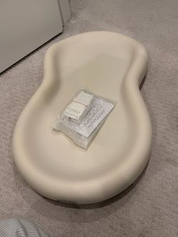Keekaroo Peanut Changer