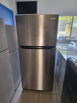 Frigidaire Stainless Steel Fridge Nice looking