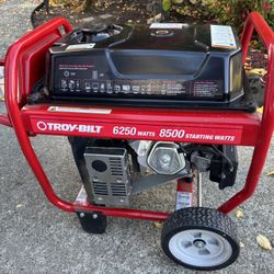 Troy-Bilt Generator 6250 Watts