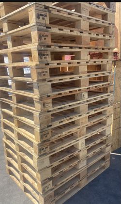 Selling Block Pallets / Vendo Paletas De Bloque
