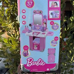 Barbie Health & Beauty Vanity Playset 37 pcs Brand New 