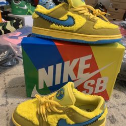 ANGRY BIRD SHOES SIZE 10 New