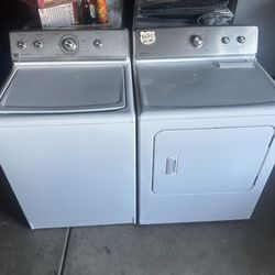 WHITE MAYTAG WASHER AND GAS DRYER 