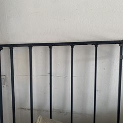 Queen Metal Bed Frame 