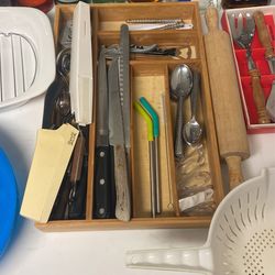 Assorted Kitchen Assecories