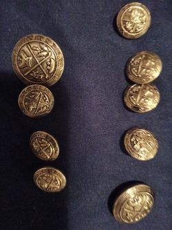 Very old buttons military