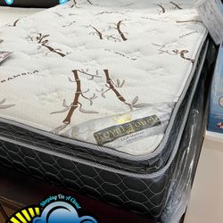 Royal Touch Queen Mattress And Boxspring Bed Set New Cama