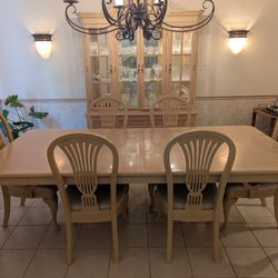 Dining Room Set 