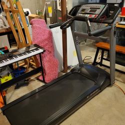 Premium Treadmill ONLY 40 MILES LIKE NEW