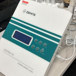 Zemits Verstand HD 8-in-1 Advanced Facial System – Like New! 
