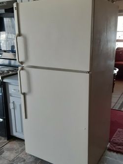 Refridgerator
