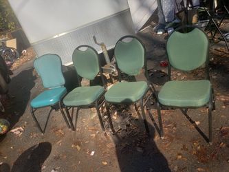 4 stackable chairs. Make offer for all