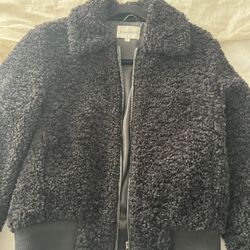 Vigoss small fur jacket small