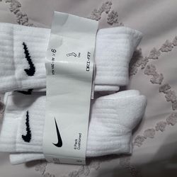 New kids Nike socks 5 pairs