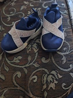 DKNY Little Baby Size #5 C