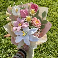 Crochet white lily pink peony bouquet