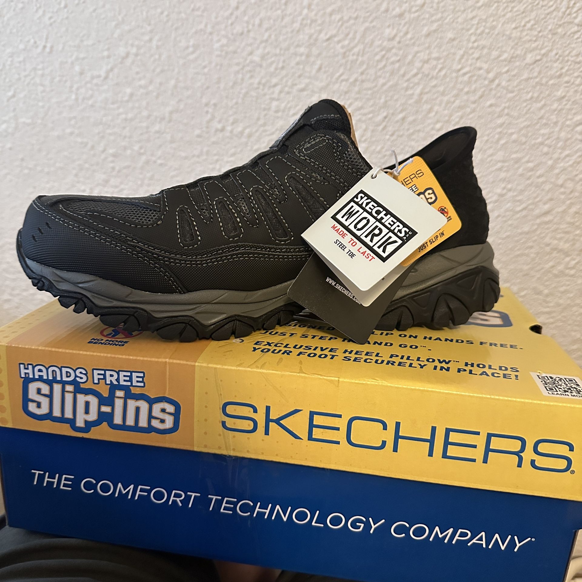 NEW Mens Skechers Slip-Ins Work Shoes – Hands-Free, Steel Toe (Size 11) Black