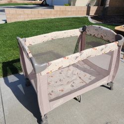 Pack n play playpen