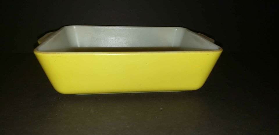 Vintage Pyrex Yellow 1.5 qt Casserole / Refrigerator Dish - #0503