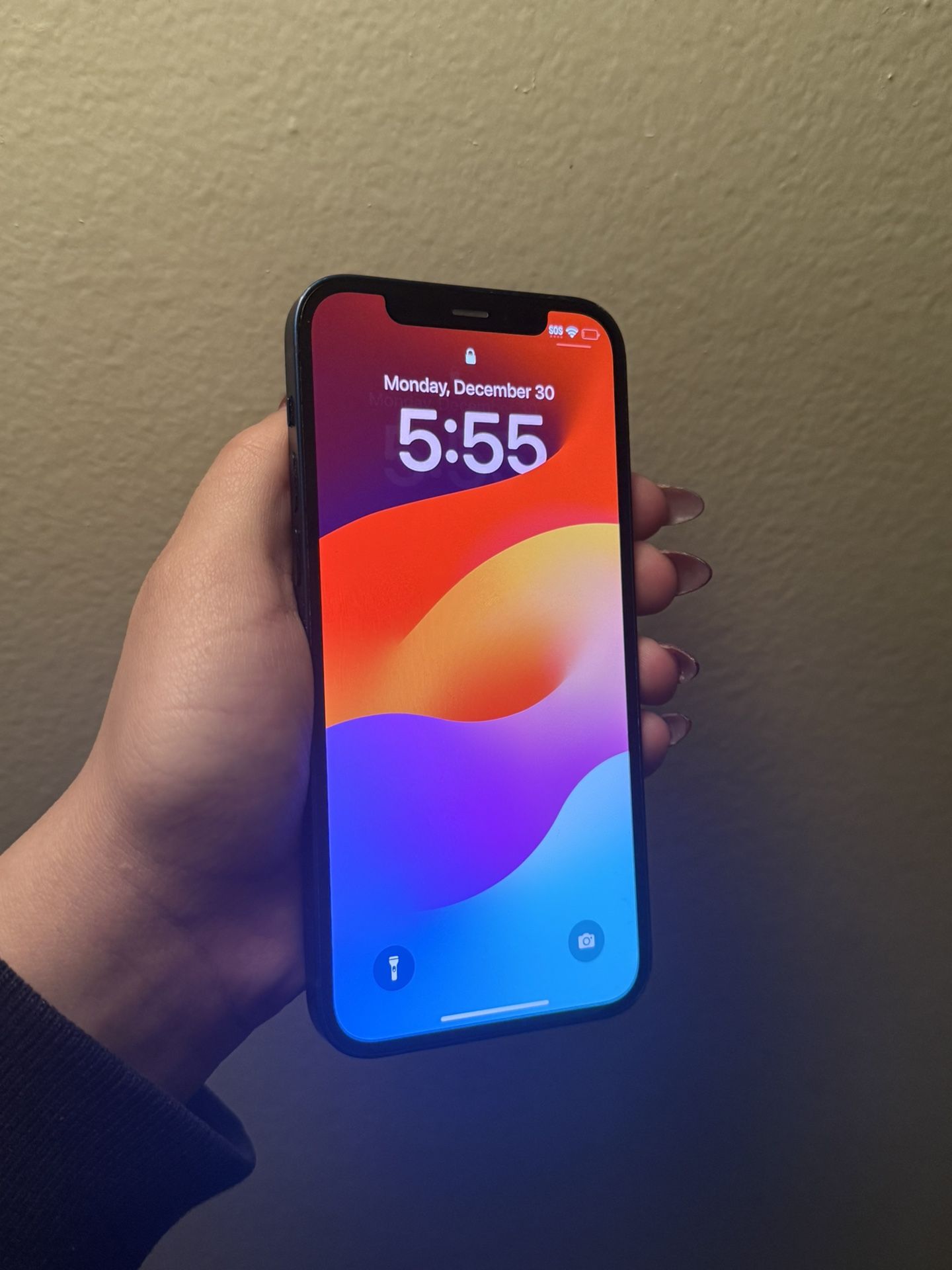 Apple iPhone 12