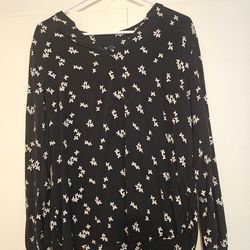 Long sleeve flower blouse