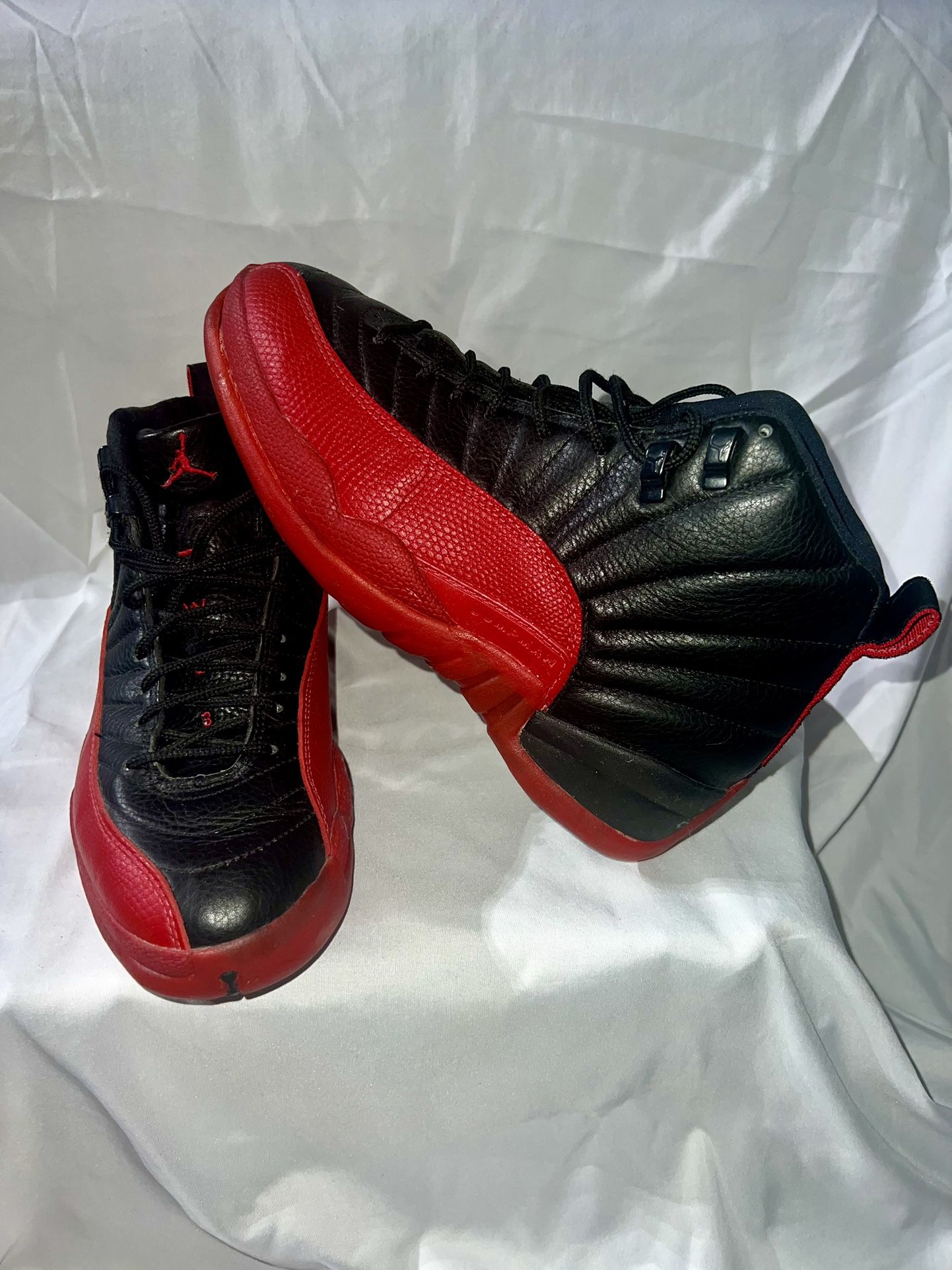 Air Jordan 12 OG “Flu Game” 1997. Men’s Size 9.