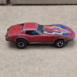 Vintage HOT WHEELS REDLINE Corvette Sting Ray - Red