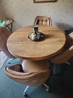 Round Wood Dining Table with 4 Chairs
