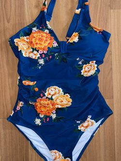 Bikini Cupshe Size M New One Piece