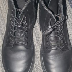 Dr. Marten's Size 4 