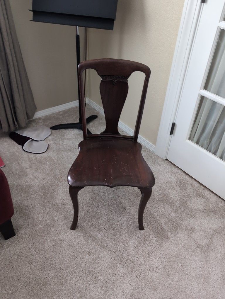 Free Small Wooden Chair For Kids
