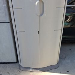 Rubbermaid shed