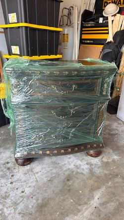 Wooden night stands - perfect condition