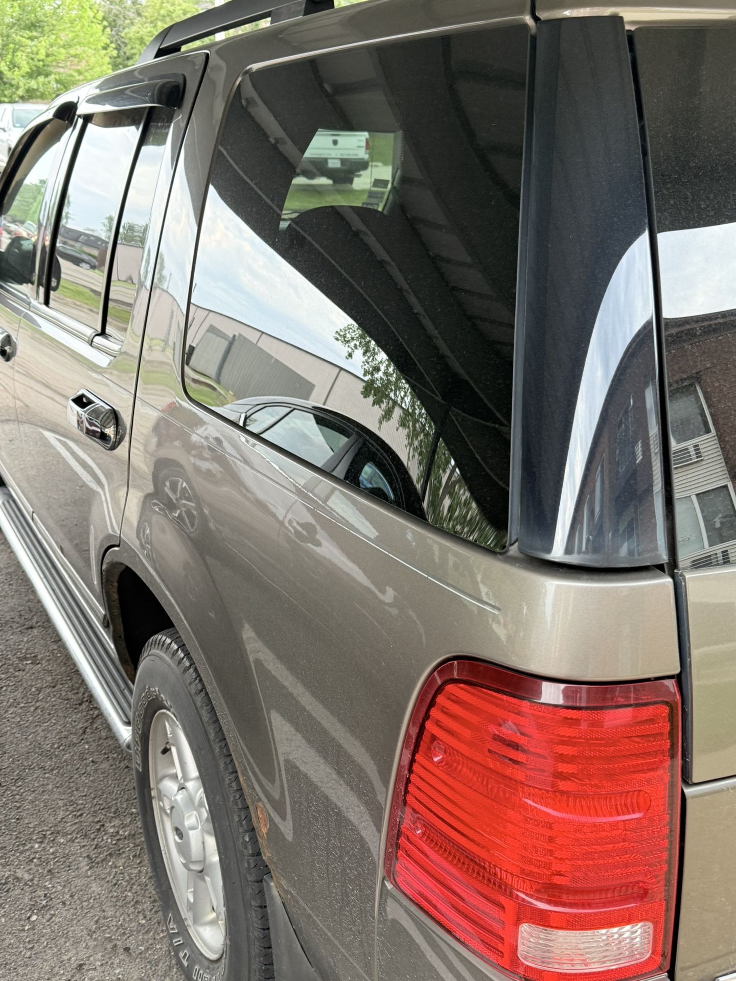 2005 Ford Explorer