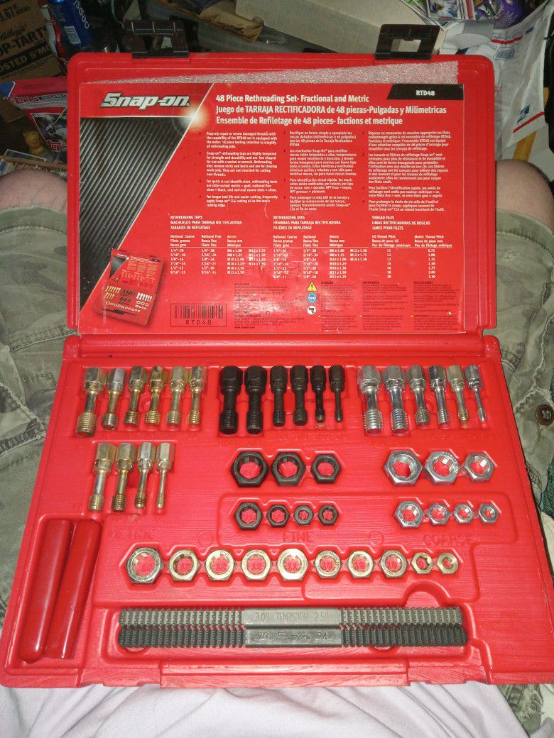 48 Piece SNAP-ON Rethreading  Set Metric And Fractional
