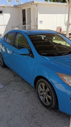 2010 Mazda 3 - parts car