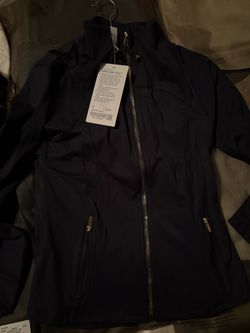 Lululemon jacket size 8