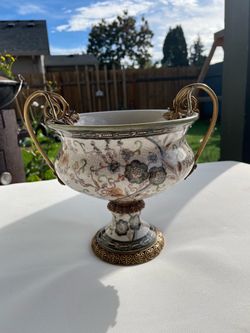 Porcelain vase