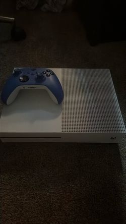 Xbox One S Console with Controller