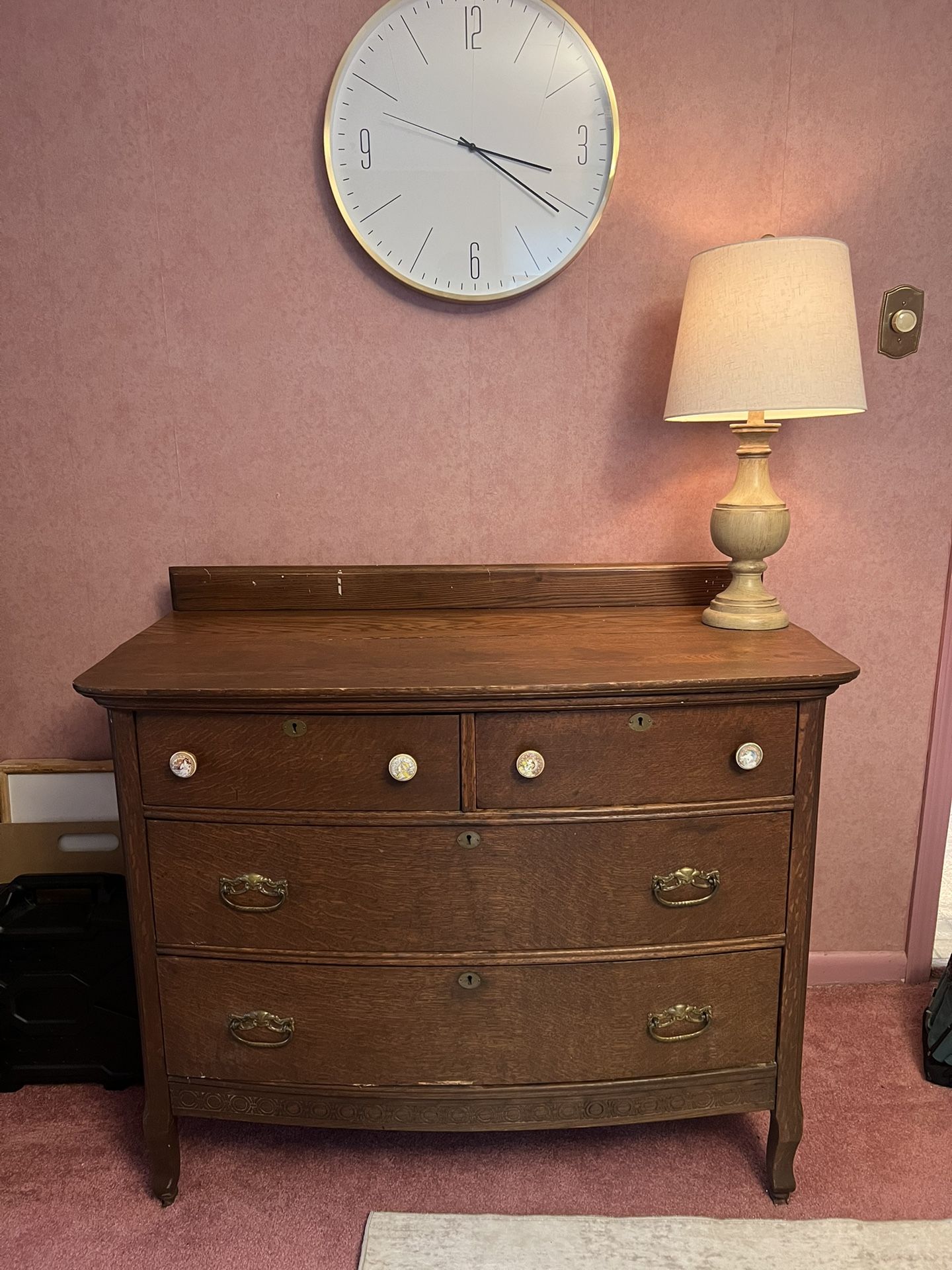 Dresser Vintage