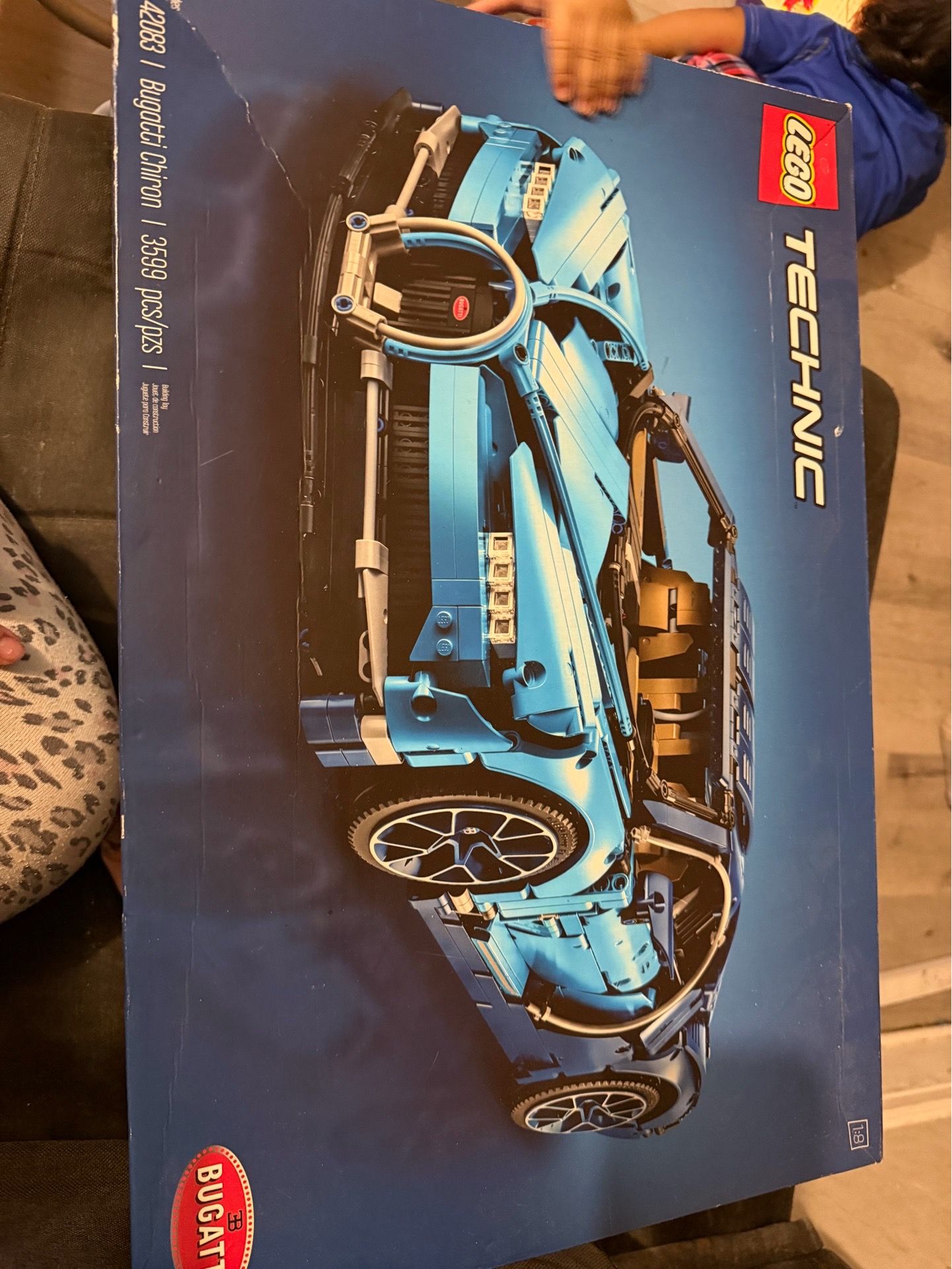 LEGO TECHNIC BUGATTI CHIRON 42083 RACE CAR BUILDING KIT 3599 PIECES - BLUE