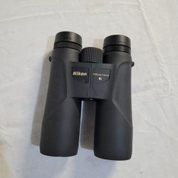 NIKON Prostaff 7 10X42 Binoculars - Waterproof
