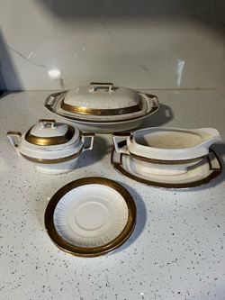 8pc miscellaneous set of vintage china