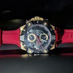 The Guess GW0802G2 analog multi-function watch