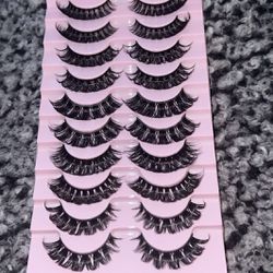 Brand New Set of Lashes