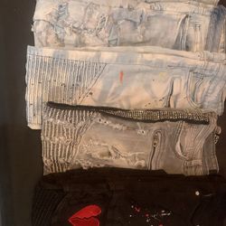 7 pairs designer Jeans 170 or best offer