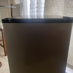Small Fridge 